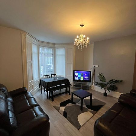 Arthurs Hill Newcastle, Free Parking Fully Equipped Kitchen 4 Bedrooms, Near City Centre 外观 照片