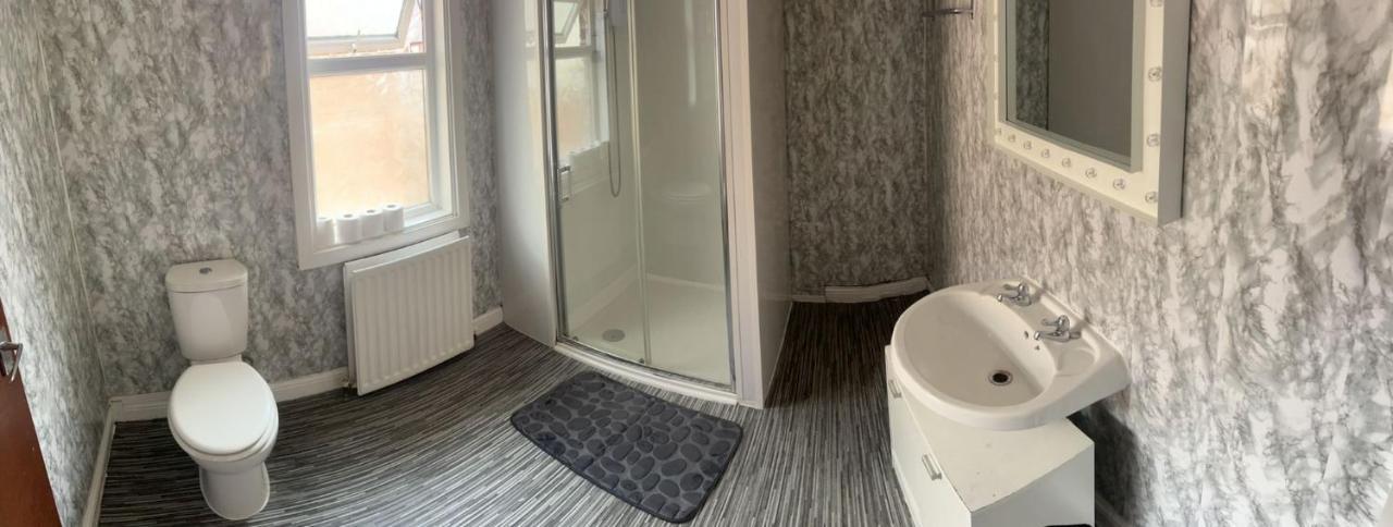 Arthurs Hill Newcastle, Free Parking Fully Equipped Kitchen 4 Bedrooms, Near City Centre 外观 照片