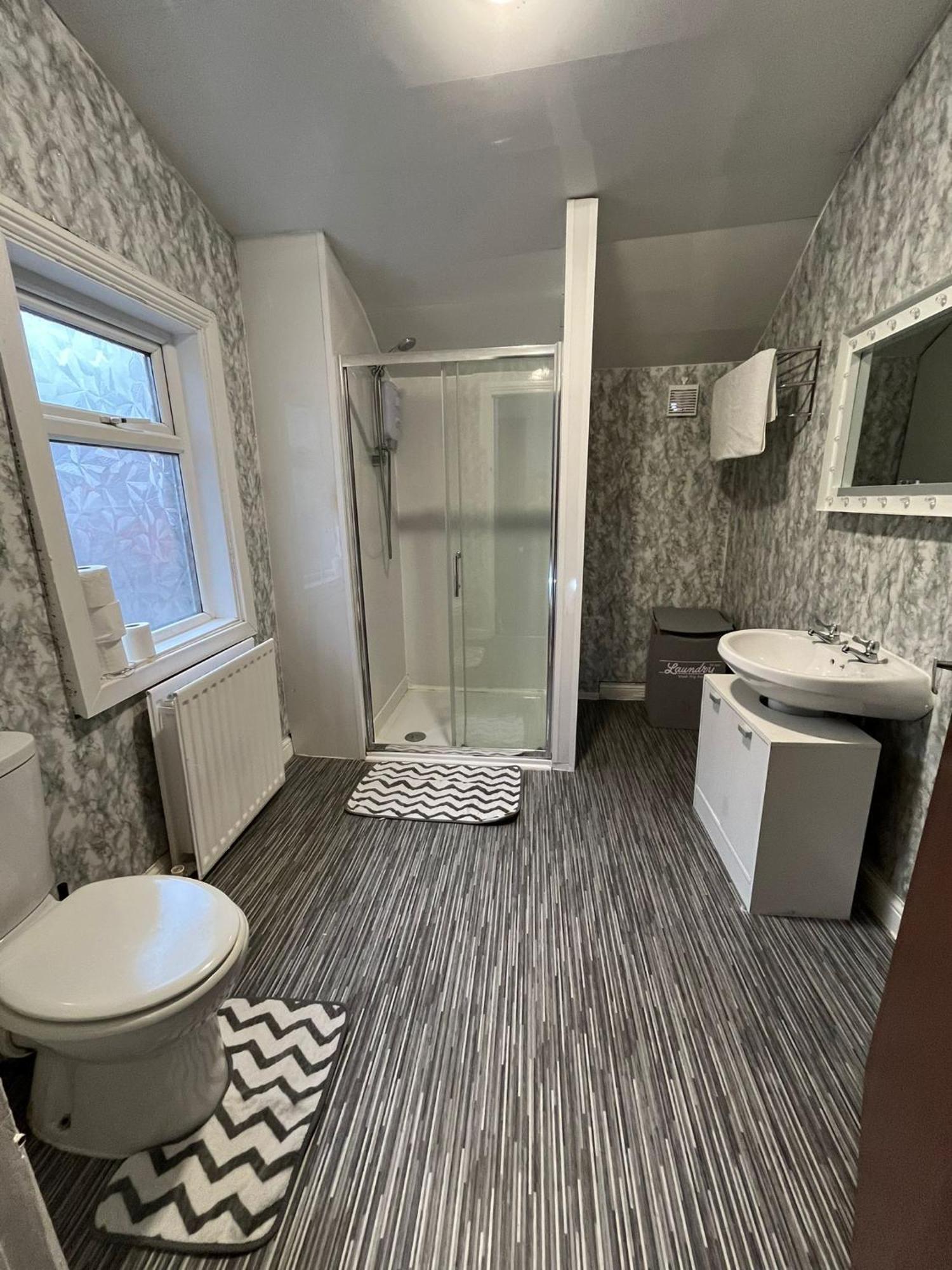 Arthurs Hill Newcastle, Free Parking Fully Equipped Kitchen 4 Bedrooms, Near City Centre 外观 照片